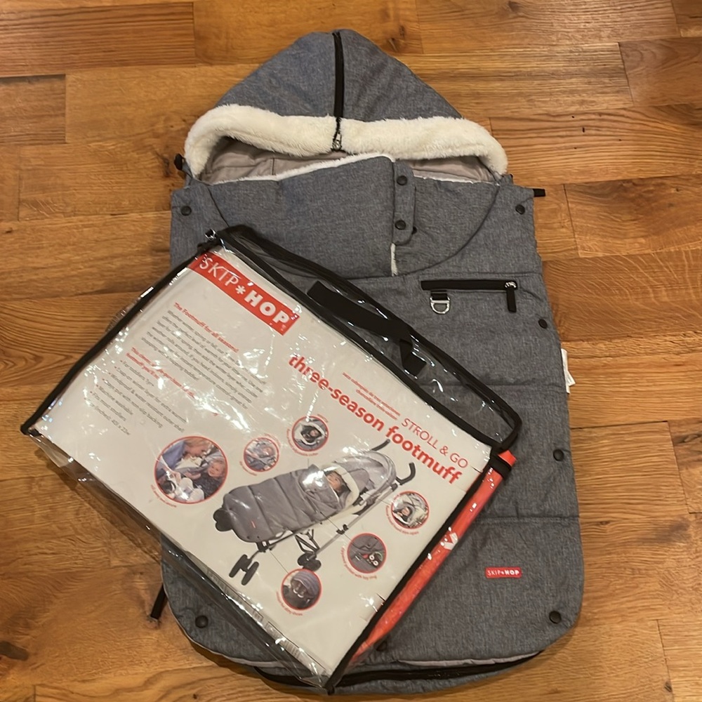 Skip Hop Stroll & Go Three-Season Toddler Stroller Footmuff